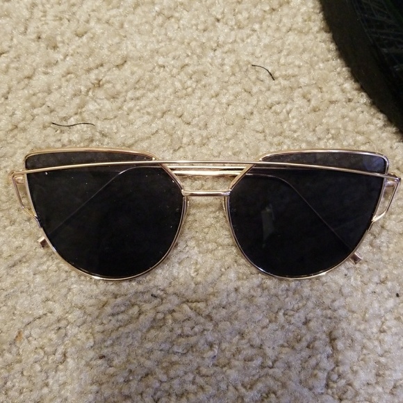 HIGH QUALITY CAT EYE  VINTAGE  SUNGLASSES - Picture 5 of 7